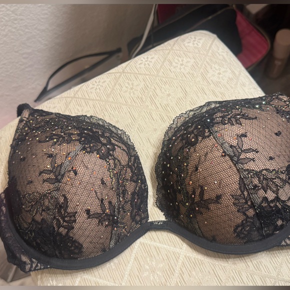 Victoria's Secret Black Lace Push-Up Bra 34E - Picture 4 of 11